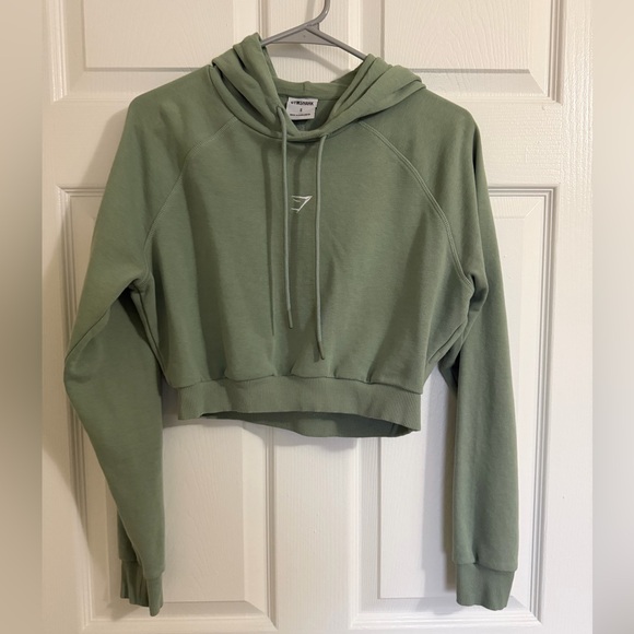 Gymshark Tops - Gymshark crop hoodie
